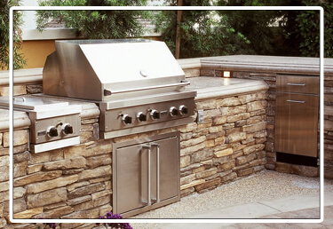 Outdoor Kitchens & Cooking Centers :: Lawn South